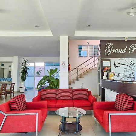 Grand Place Resort أودون ثاني المظهر الخارجي الصورة